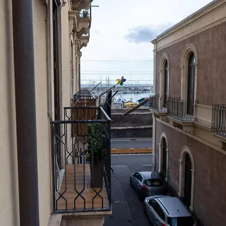 Molo Di Levante Guest house