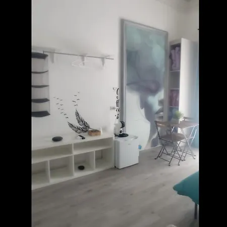Molo Di Levante Pensjonat *
