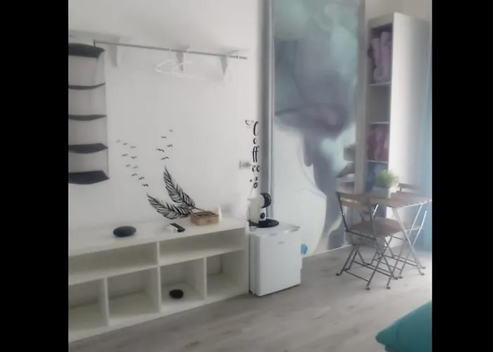 Molo Di Levante Affittacamere 4*